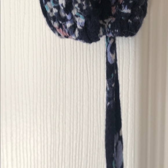 Women’s Abercrombie and Fitch top size XS - Picture 4 of 6